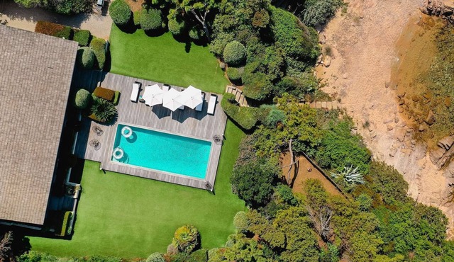 VILLA GIRELLES 5 Bed Room