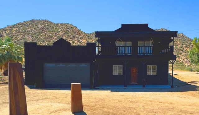 Western 3 Bedroom House in Pioneertown