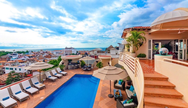 Wonderful luxury house privileged historic downtown area beautiful ocean views
