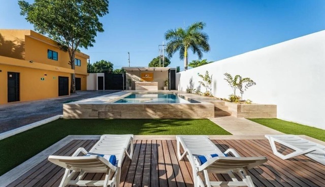 Your 3-Stay Mérida Adventure – Double Room Walk to Attractions and Fun
