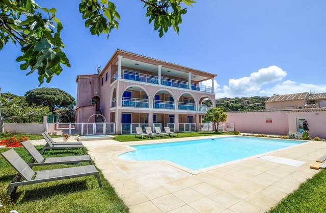 1 bedroom gorgeous apartment in Propriano