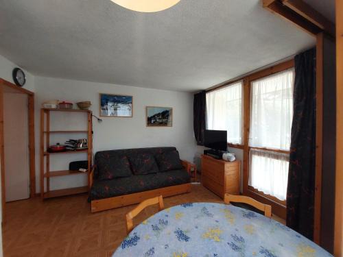 Studio cabine 4 pers, terrasses, proche pistes - FR-1-411-137