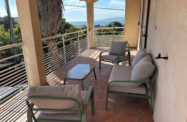 VILLA WITH PROPRIANO POOL *