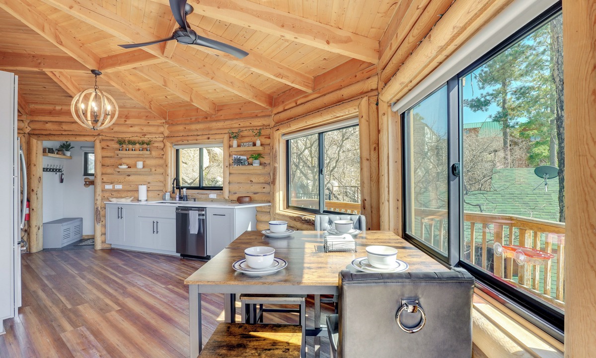 Summerhaven Cabin | Cabin w/Views, 3 Mi to Mount Lemmon Ski Valley!