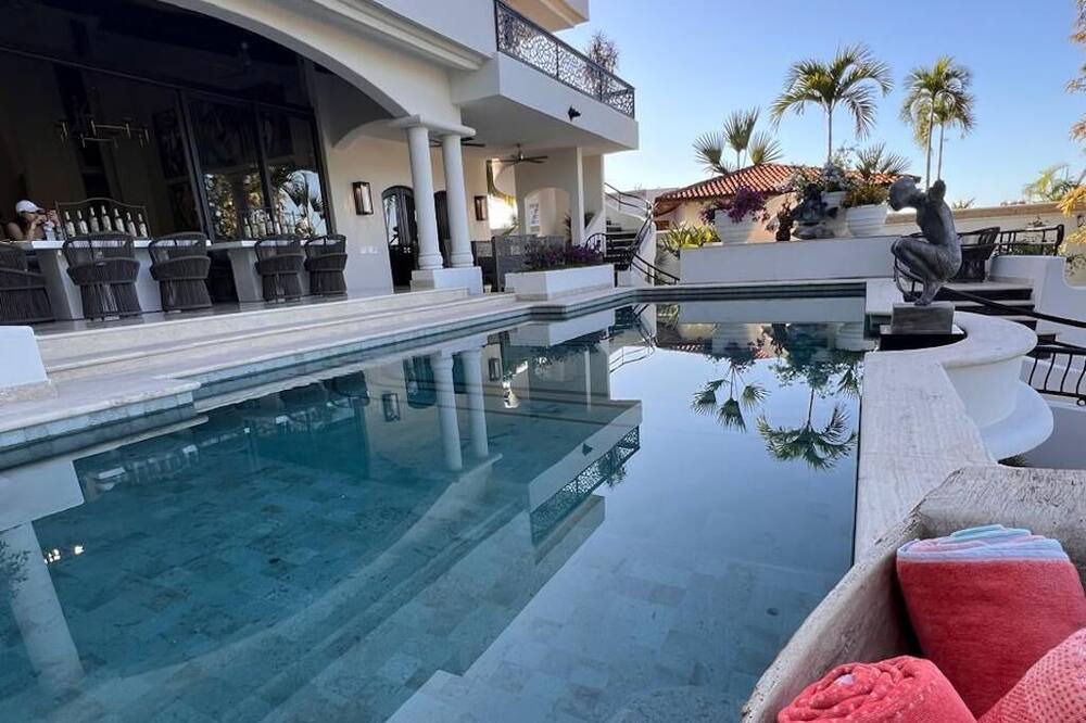 South Shore Hotel Area House | Luxurious retreat in Puerto Vallarta escape to tranquility