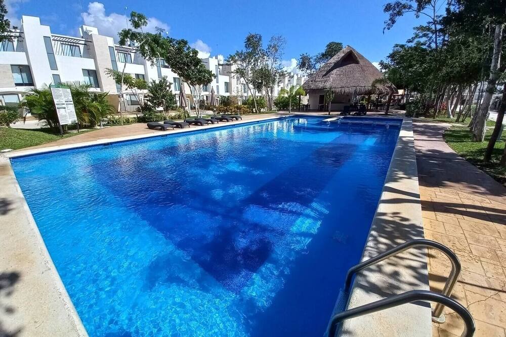 Playa del Carmen House | Casa moderna en Playa del Carmen Cerca Xcaret, con capacidad hasta 6 personas