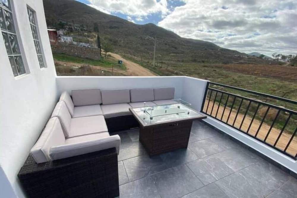 Valle de Guadalupe House | Quinta Eclat-In the Vineyard-Valle de Guadalupe