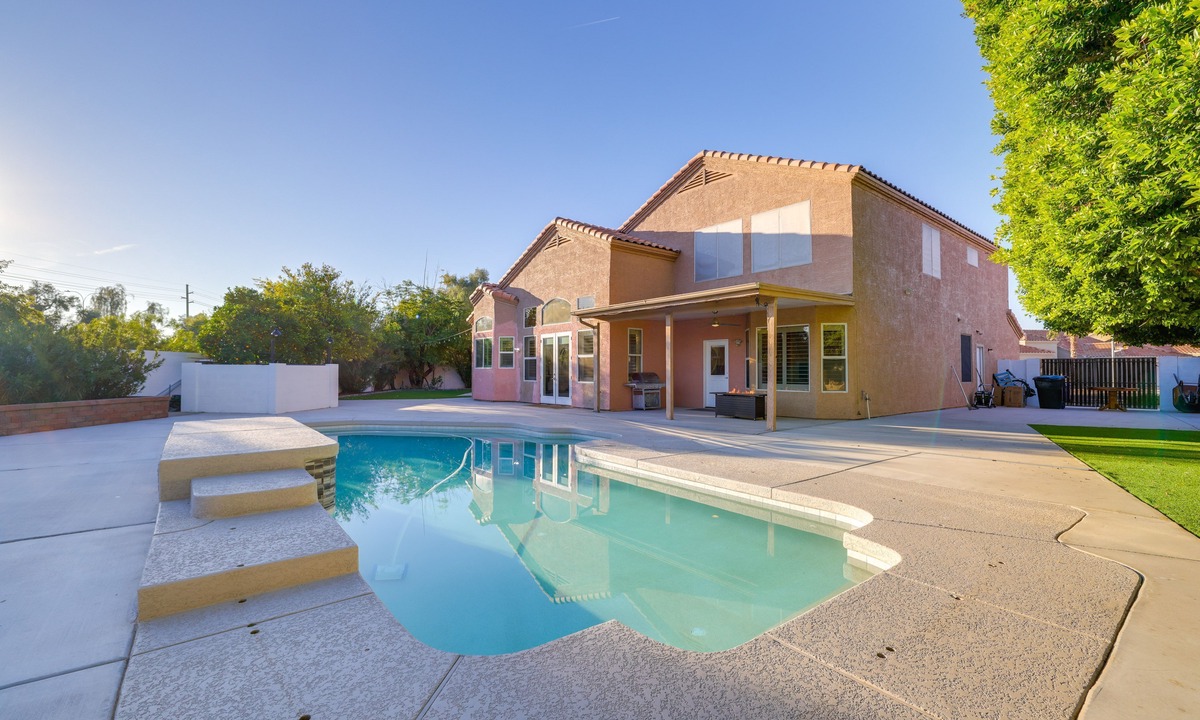 Warner Ranch House | Upscale Chandler Executive Home | Resort Backyard