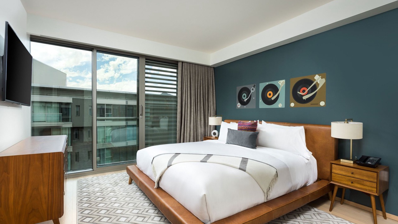 Photo of Bedroom in Entertainment District