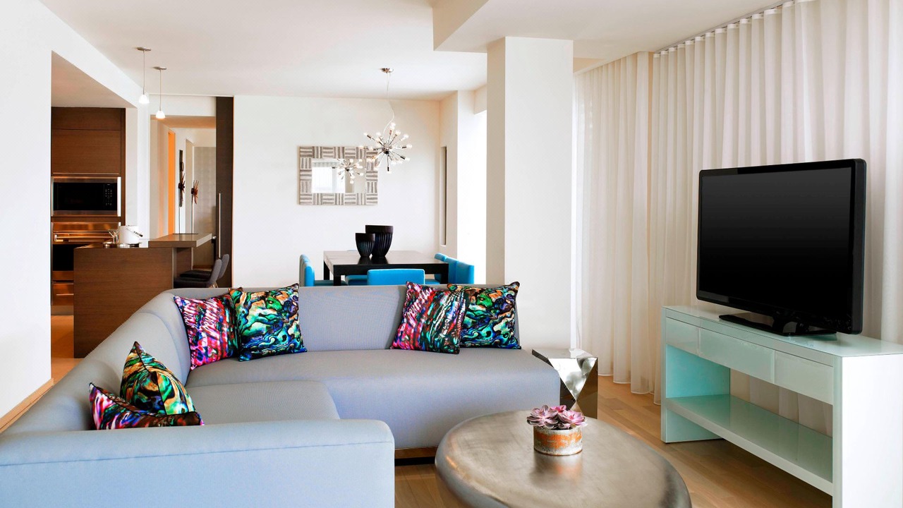 Photo of Livingroom in Entertainment District