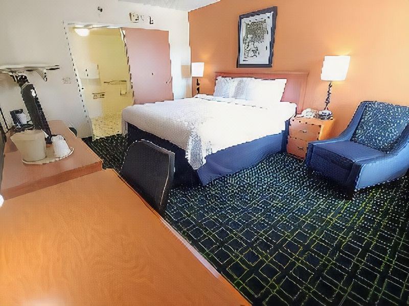 Photo of Bedroom in Paradise Valley Village