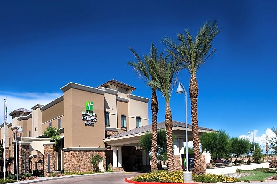 Photo of Buildings in Glendale Sports and Entertainment District