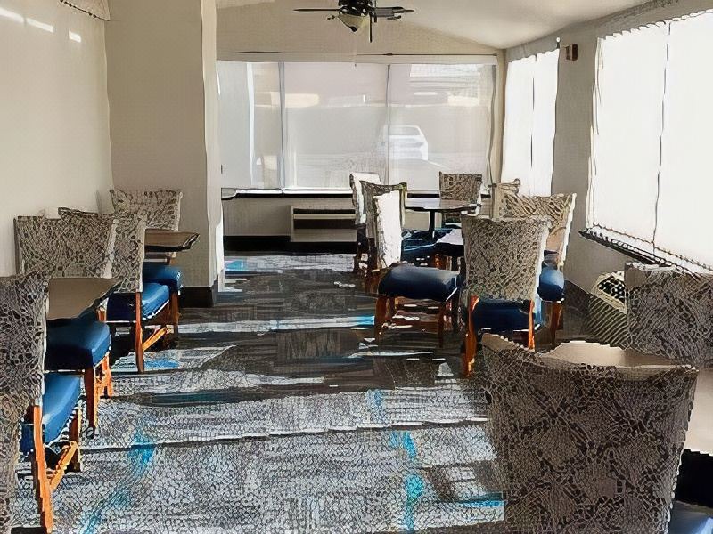 Photo of Livingroom in Paradise Valley Village