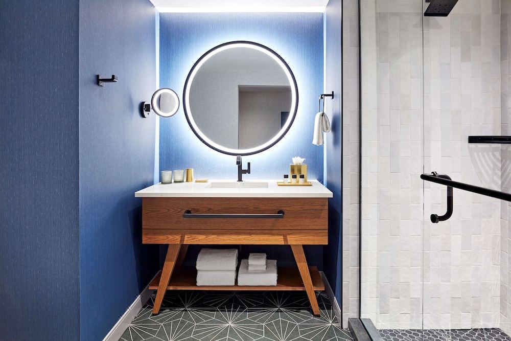 Photo of Bathroom in Entertainment District