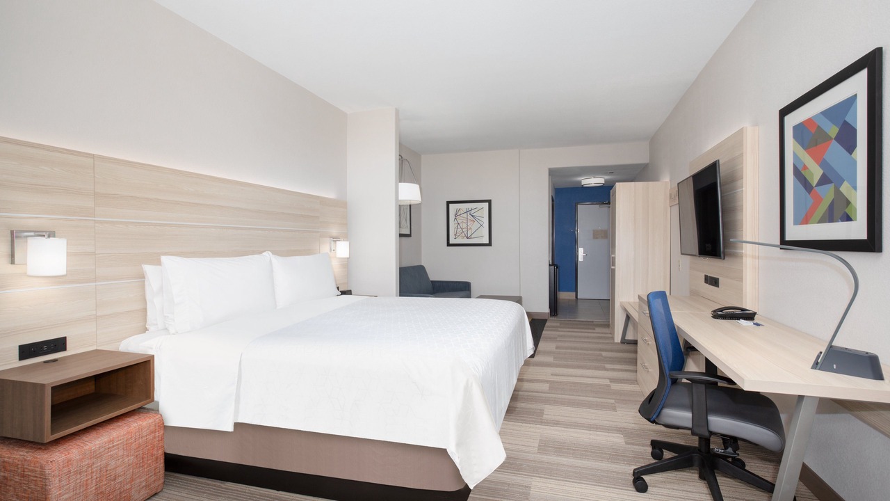 Photo of Bedroom in Glendale Sports and Entertainment District