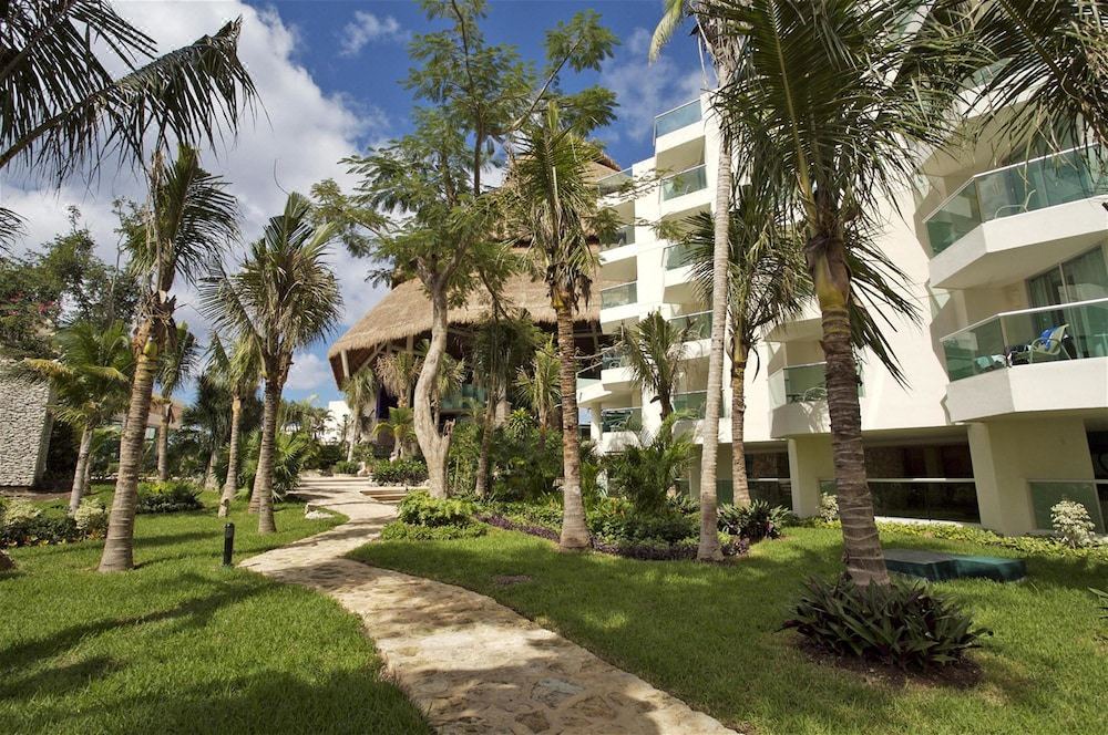 Photo of Buildings in Cozumel