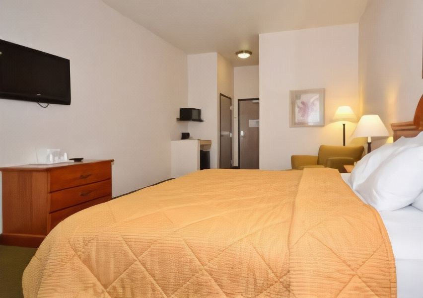 Photo of Bedroom in Fortuna Foothills