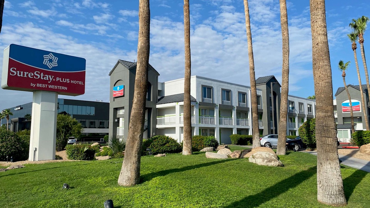 Photo of Buildings in Paradise Valley Village