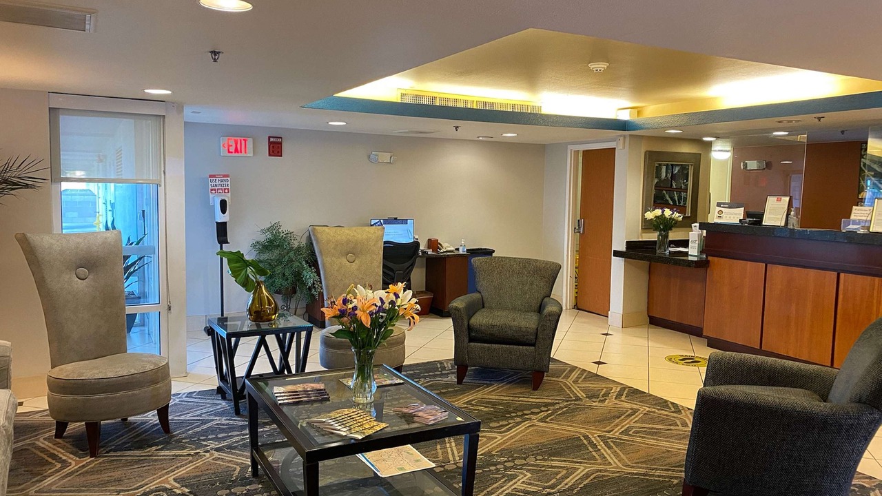 Photo of Livingroom in Paradise Valley Village