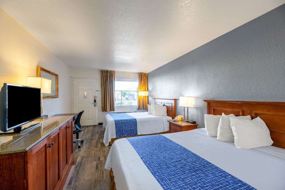 Photo of Bedroom in Westown Commercial Center