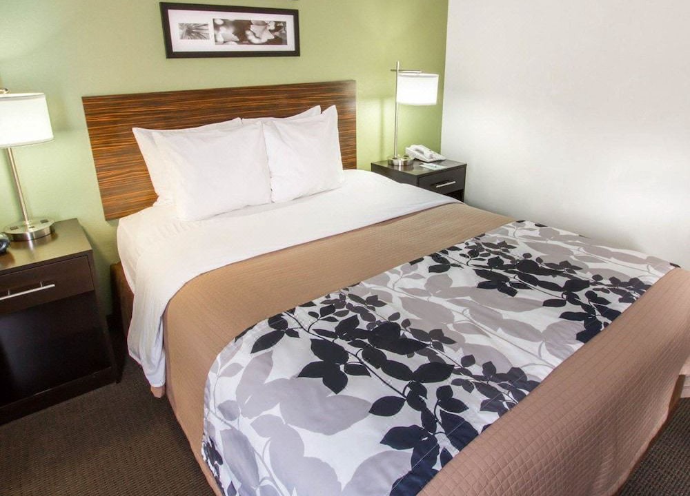 Photo of Bedroom in Paradise Valley Village