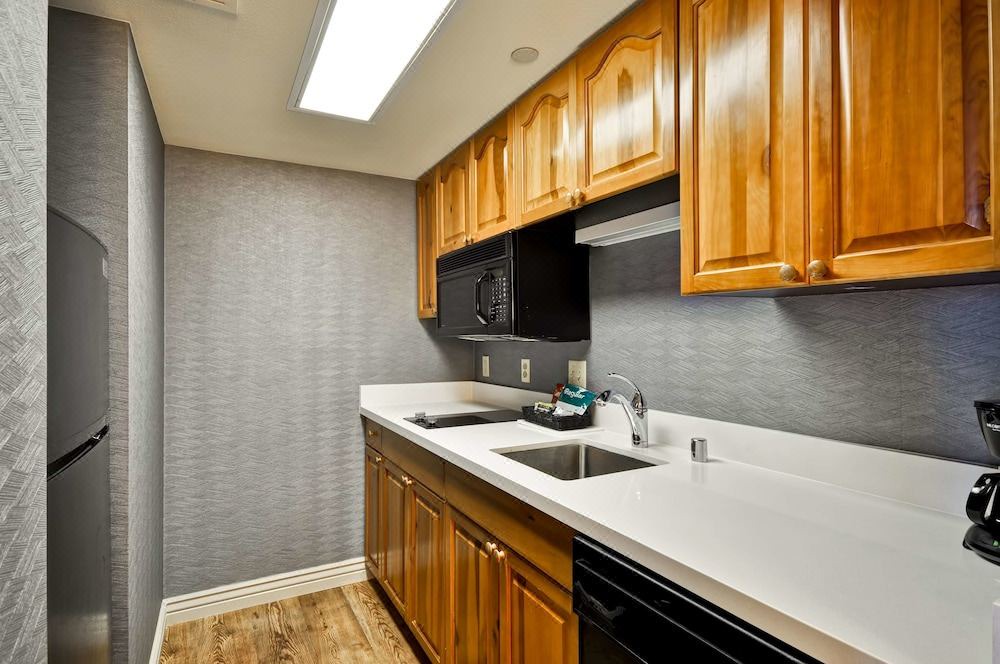 Photo of Kitchen in Camelback East