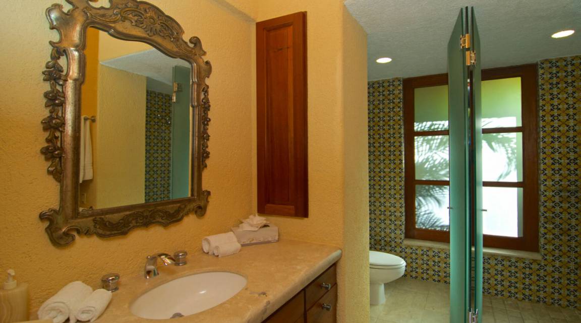 Photo of Bathroom in Ildefonso Green