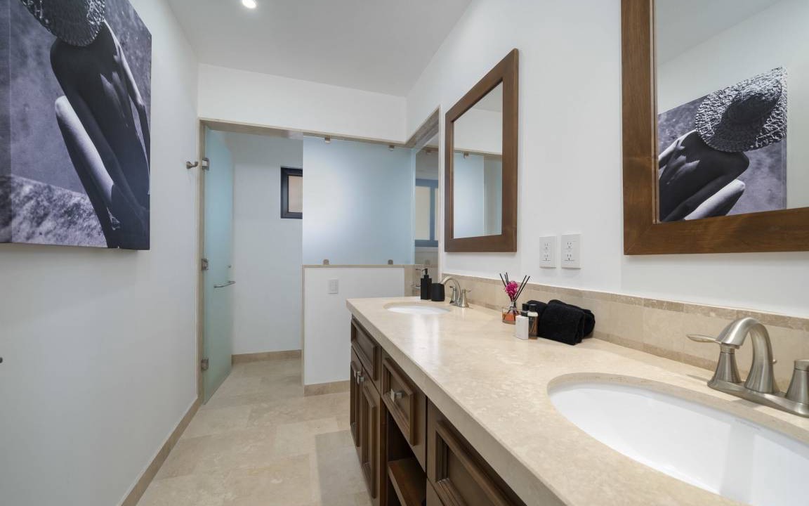 Photo of Bathroom in Ildefonso Green