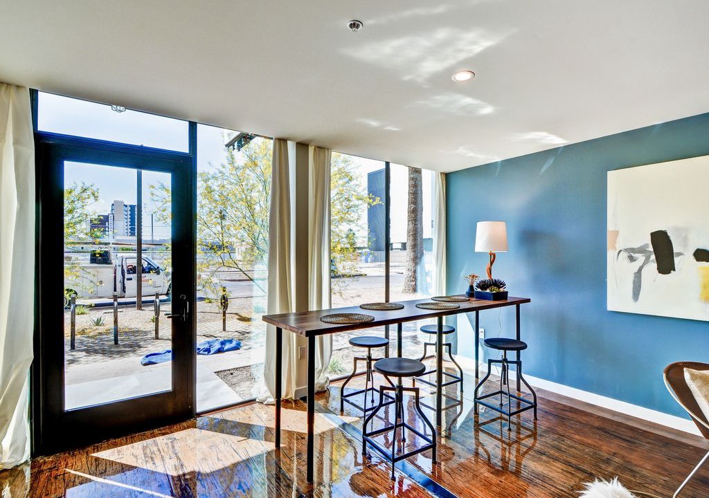 Photo of Livingroom in Evans Churchill