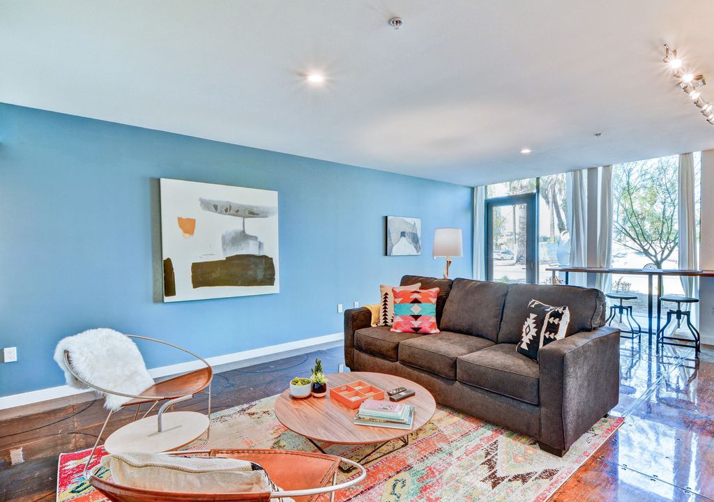Photo of Livingroom in Evans Churchill