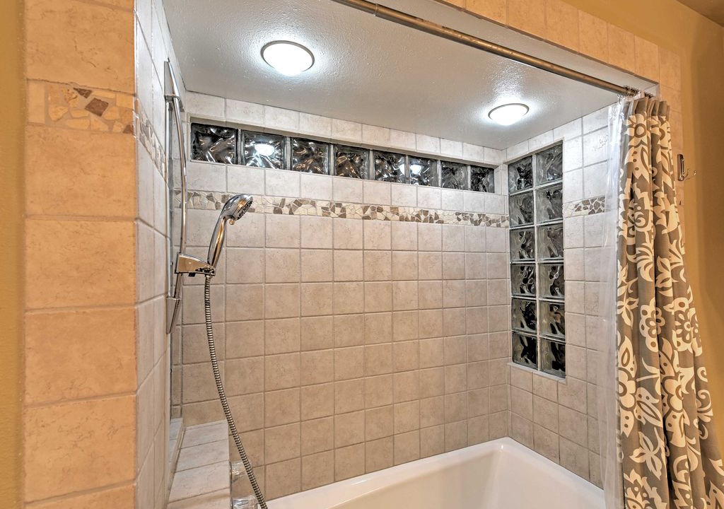 Photo of Bathroom in Village Grove