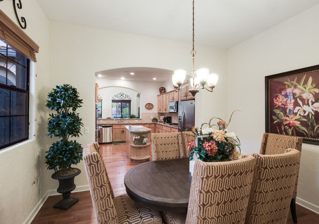 Photo of Livingroom in Talon Retreat