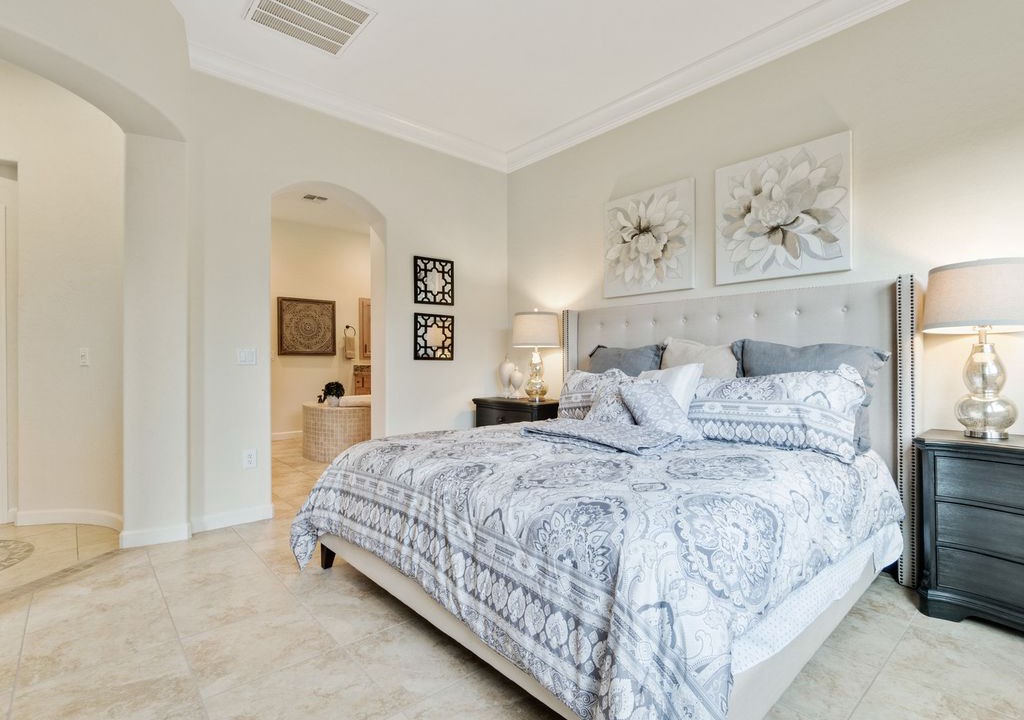 Photo of Bedroom in Talon Retreat