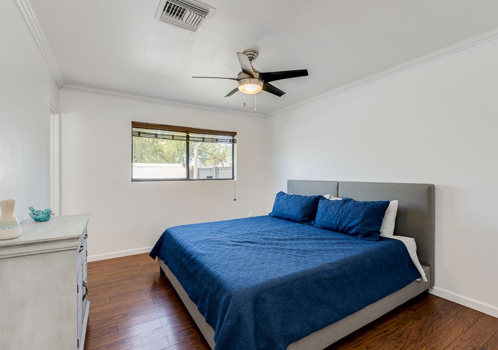 Photo of Bedroom in Scottsdale Estates Five