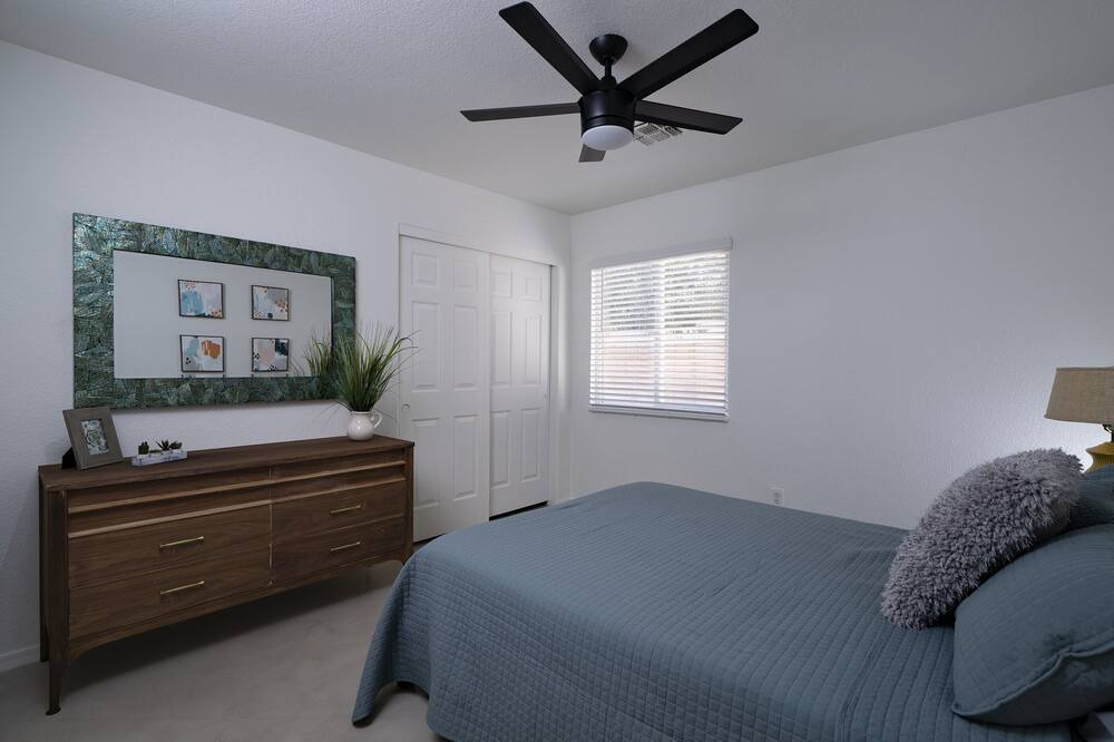 Photo of Bedroom in Cortaro