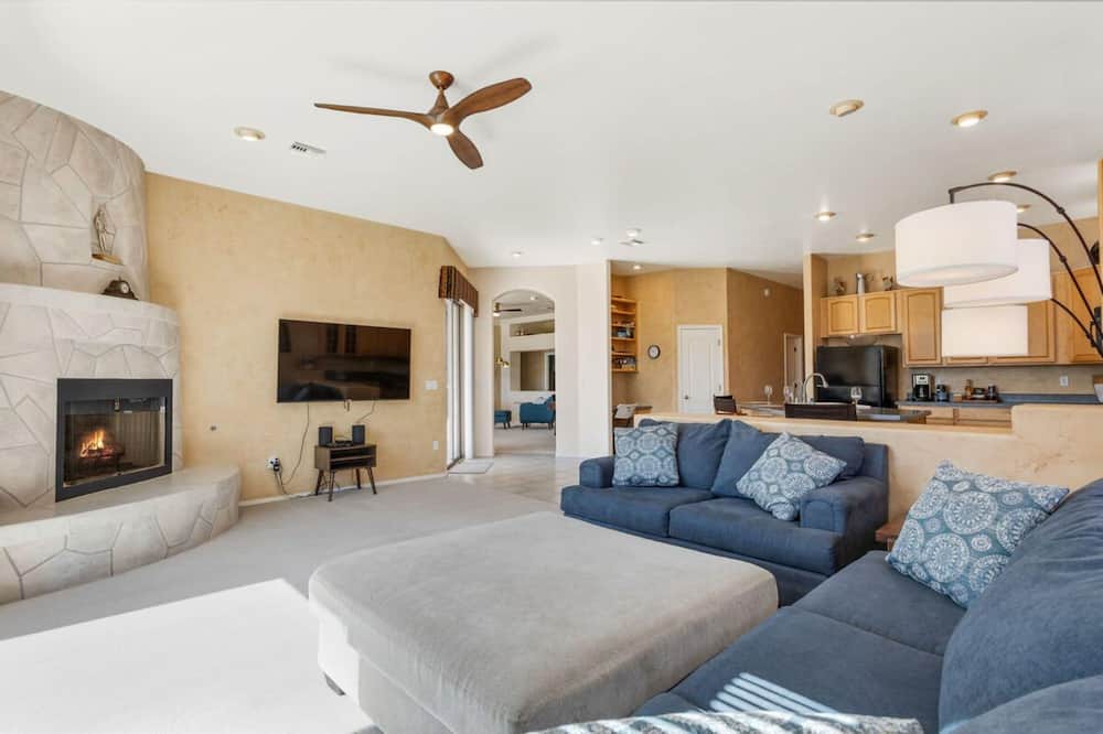 Photo of Others in Oro Valley