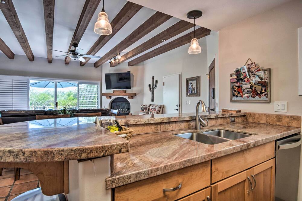Photo of Kitchen in Starr Pass