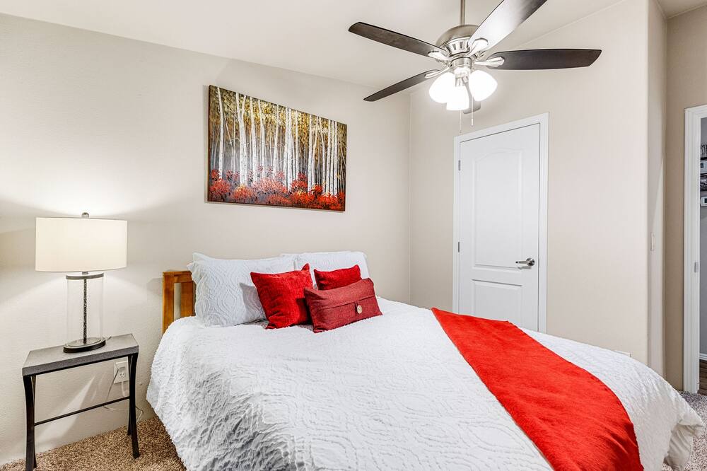Photo of Bedroom in Parks