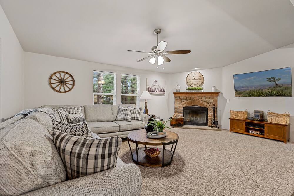 Photo of Livingroom in Parks