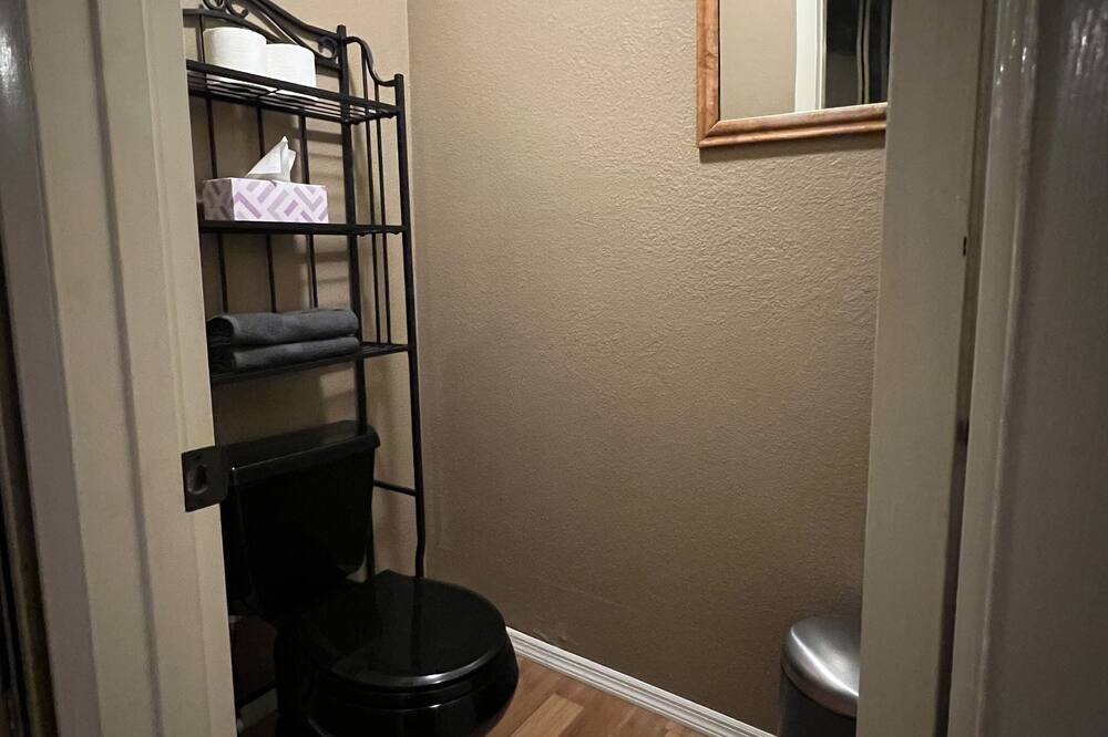 Photo of Bathroom in Cottonwood-Verde Village