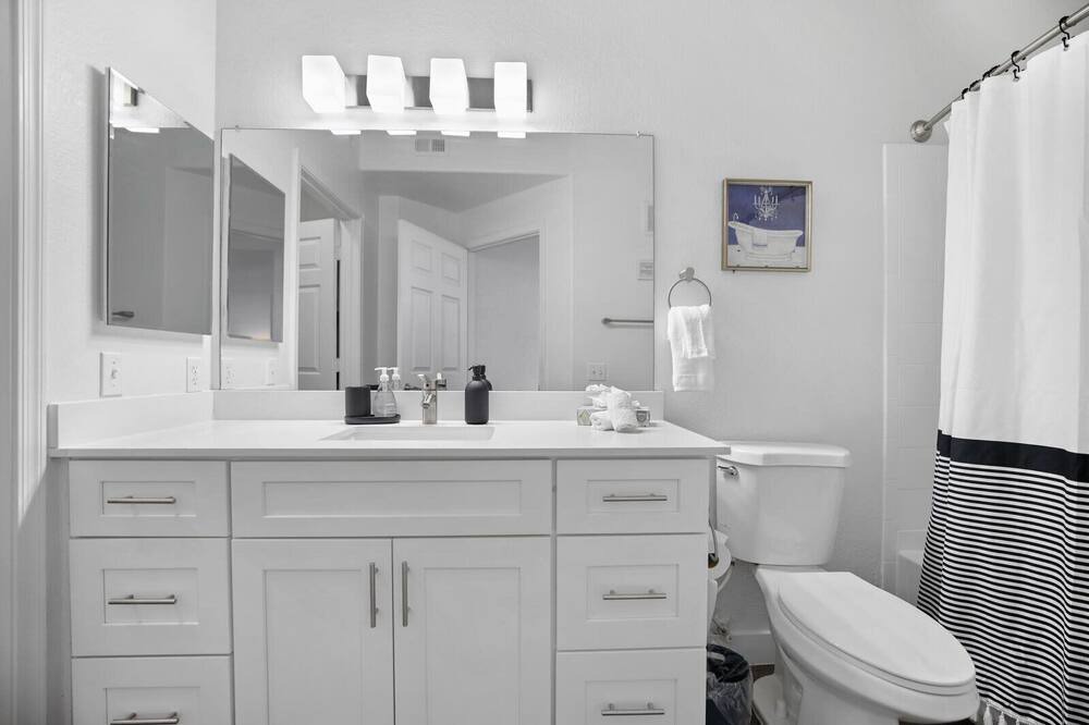 Photo of Bathroom in Glendale Sports and Entertainment District
