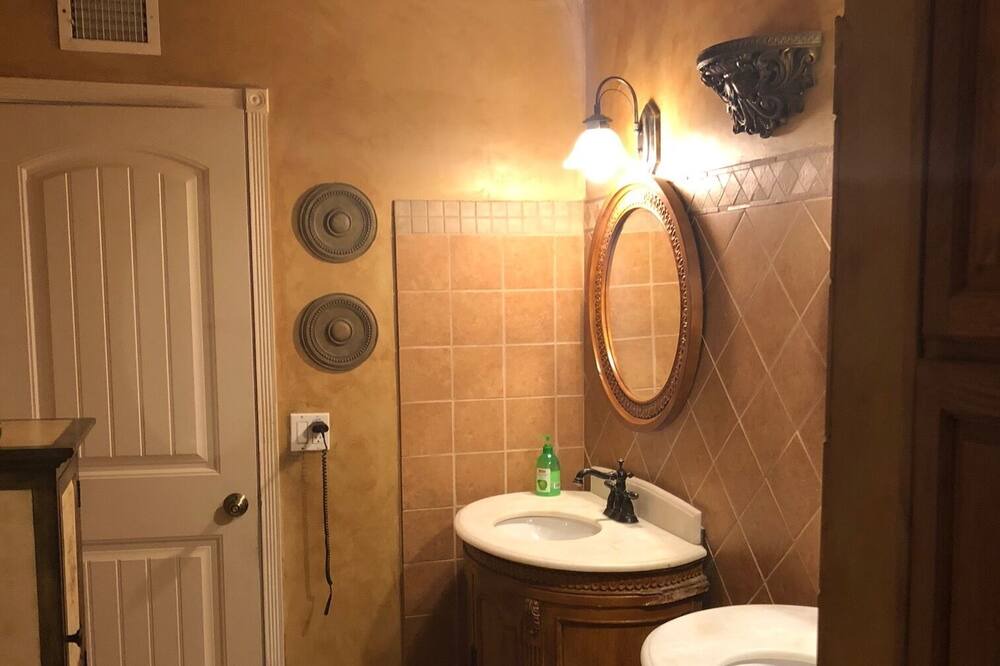 Photo of Bathroom in La Paz At Desert Springs