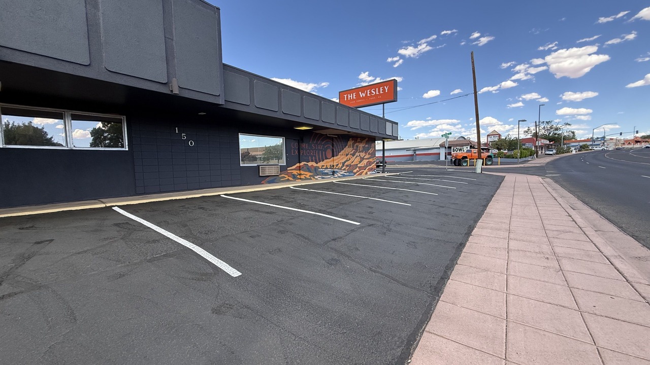 Photo of Outdoor in Page