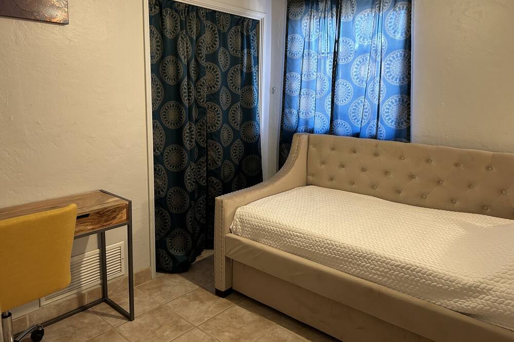 Photo of Bedroom in Campus Farm