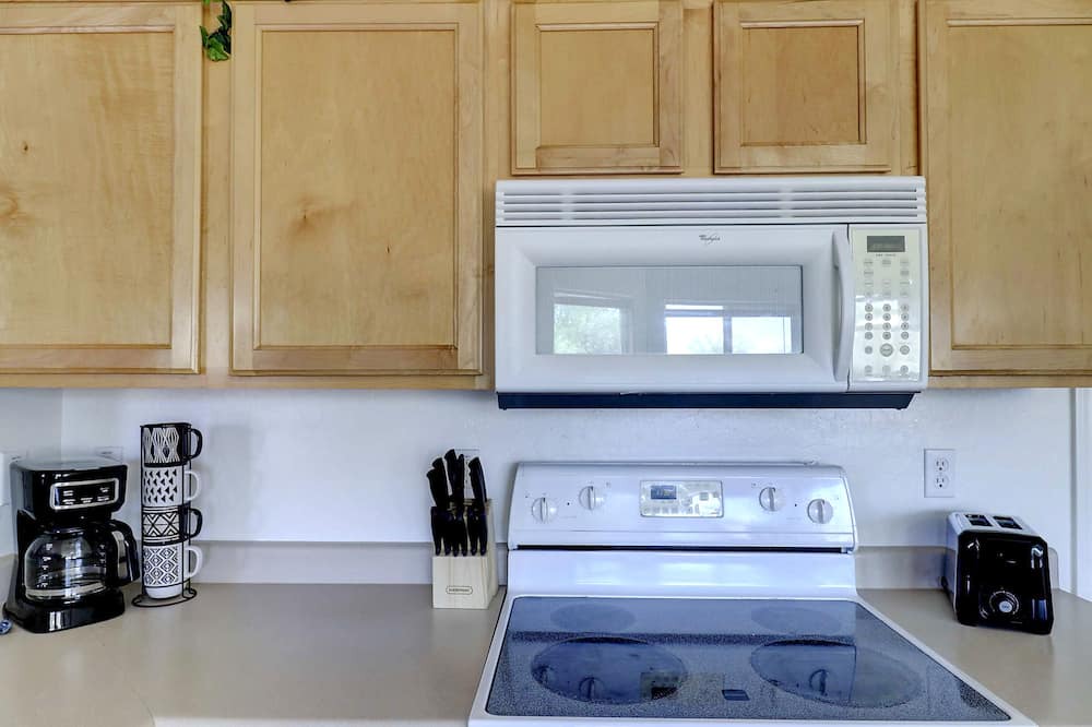 Photo of Kitchen in Surprise Farms