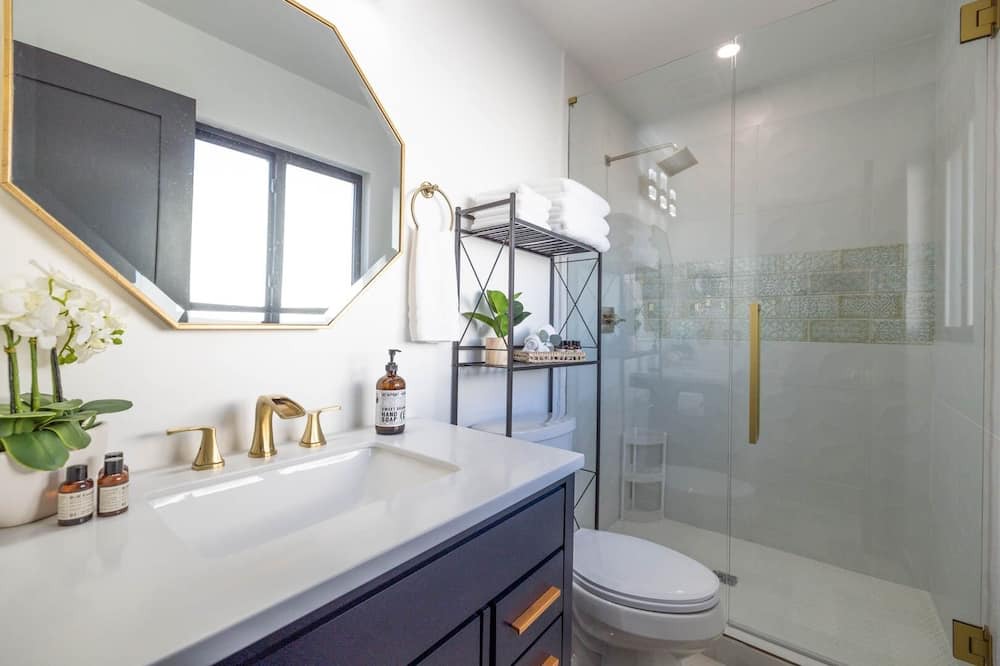 Photo of Bathroom in Scottsdale Estates Nine