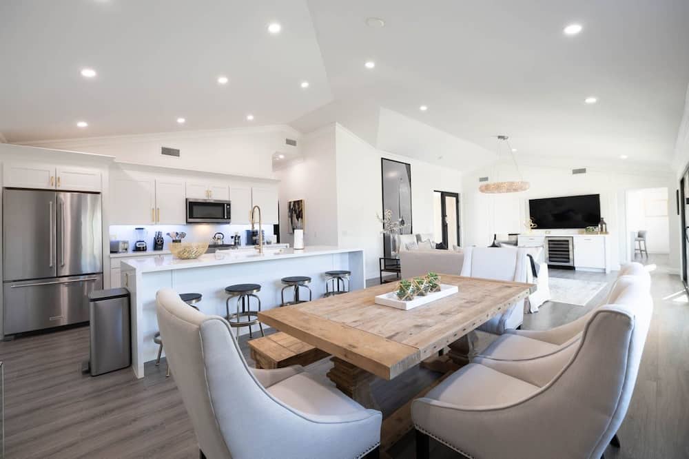 Photo of Kitchen in Scottsdale Estates Nine
