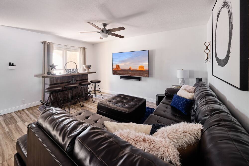 Photo of Livingroom in Shea North Estates