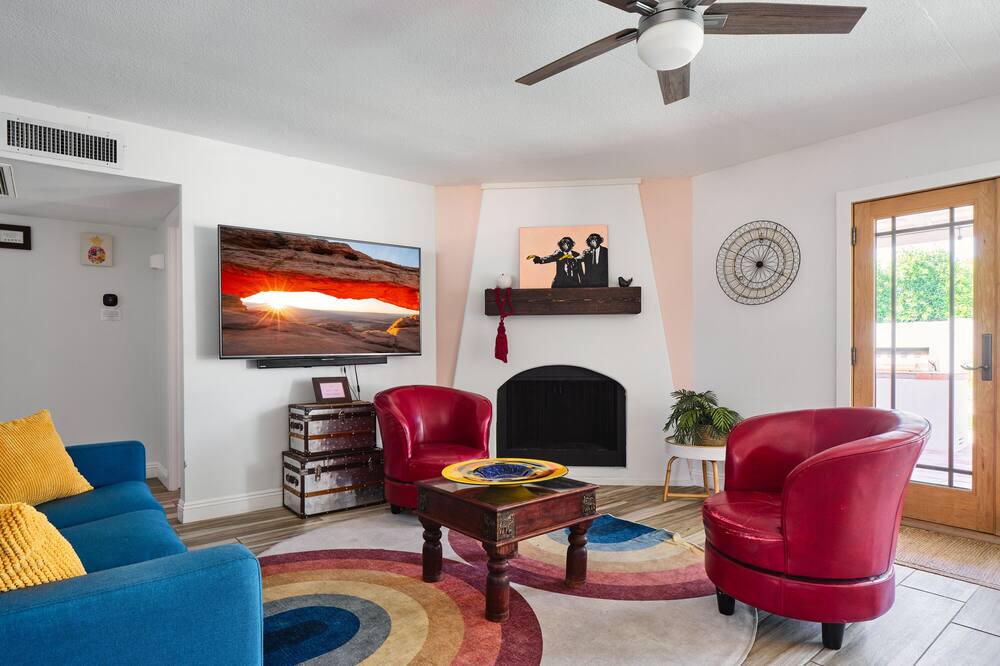 Photo of Livingroom in Shea North Estates