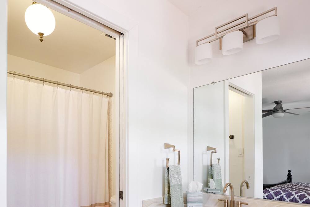 Photo of Bathroom in Shea North Estates